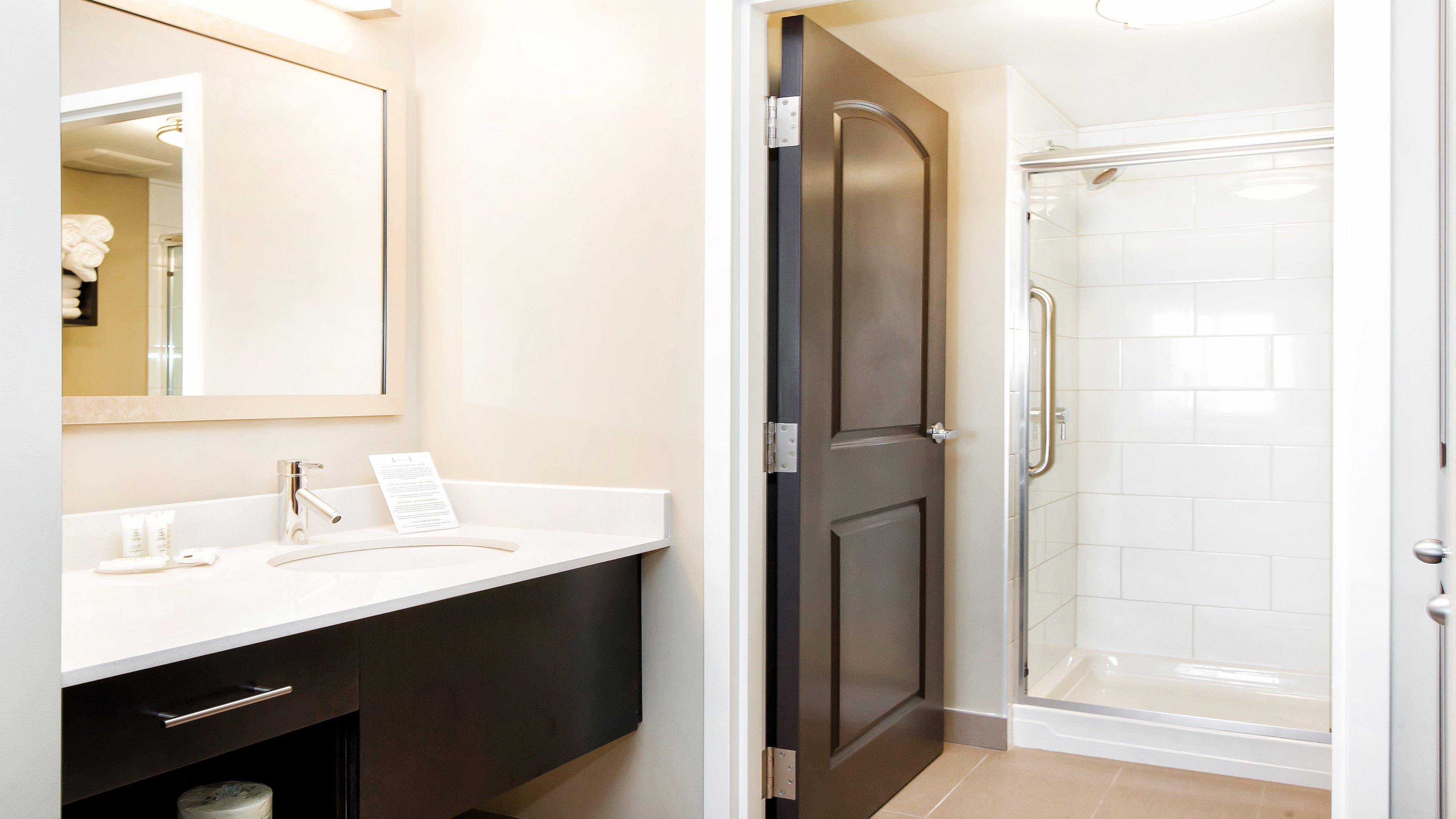 Staybridge Suites West Edmonton By Ihg Luaran gambar