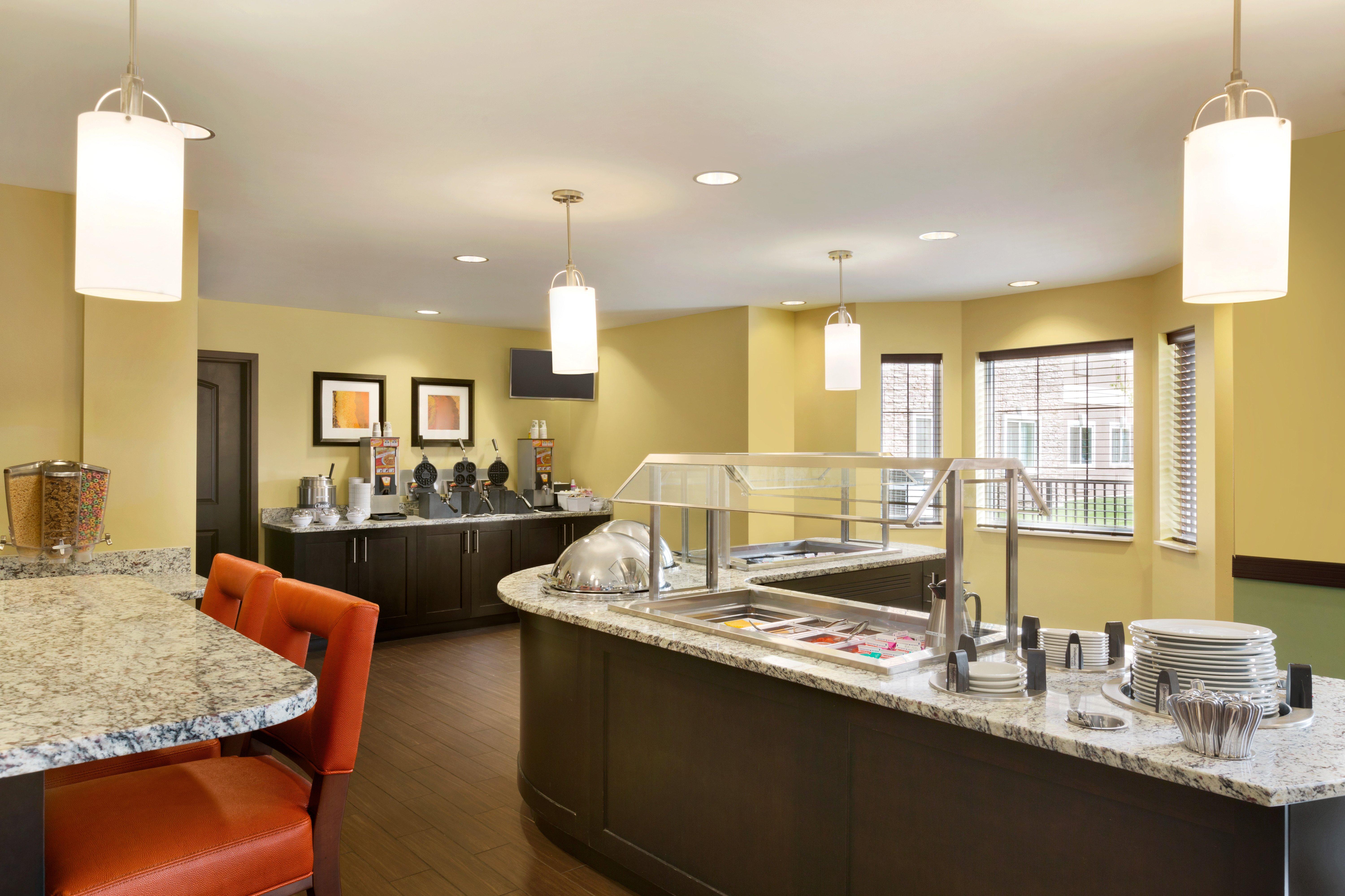Staybridge Suites West Edmonton By Ihg Luaran gambar
