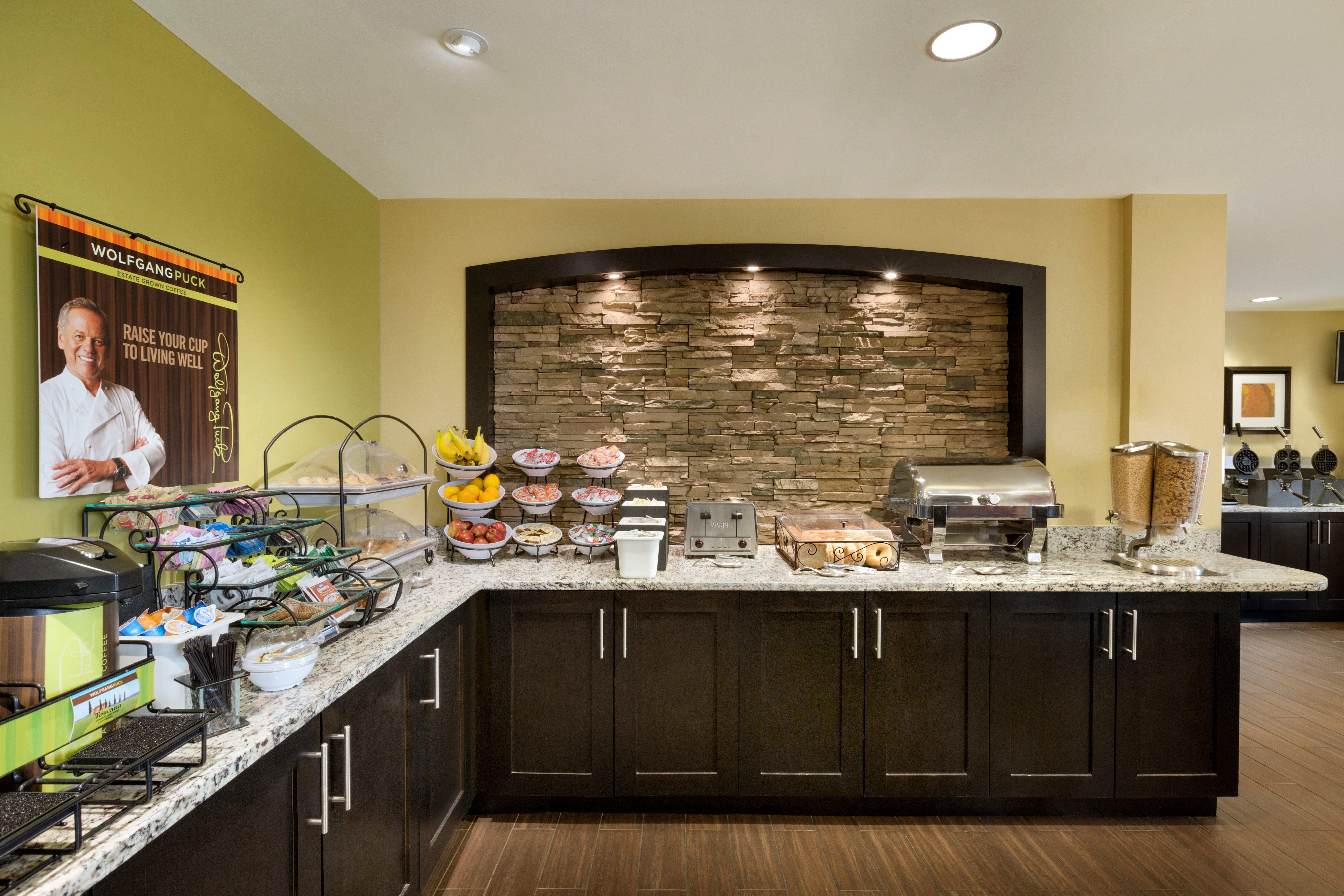 Staybridge Suites West Edmonton By Ihg Luaran gambar