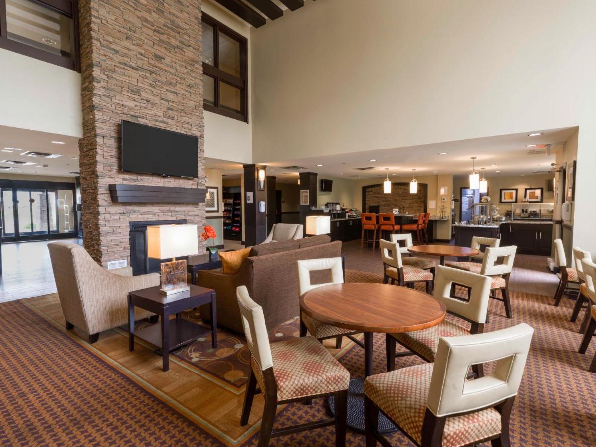 Staybridge Suites West Edmonton By Ihg Luaran gambar